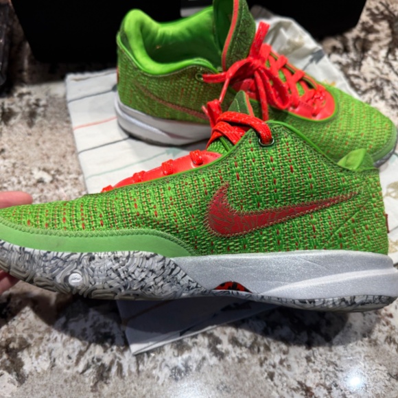 Lebron 20 Stocking Stuffers Men's 9 - Picture 6 of 16